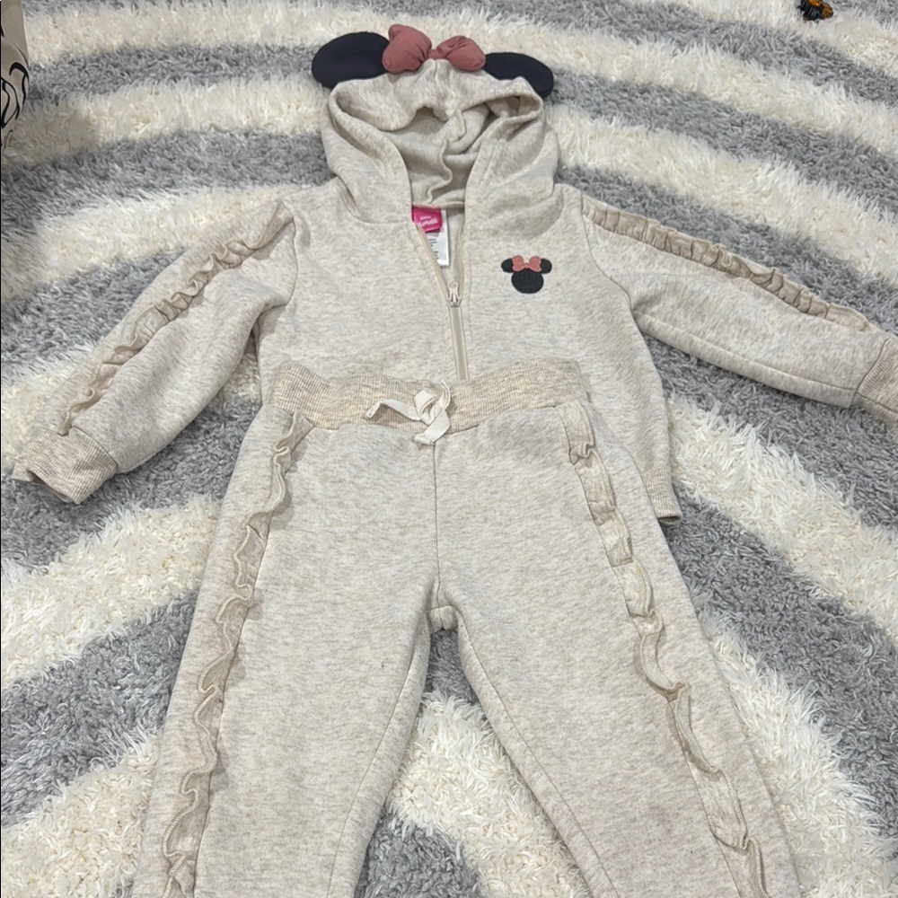 GUC DISNEY MINNIE Kids Beige two piece track suit  with Mouse Ears size 3t